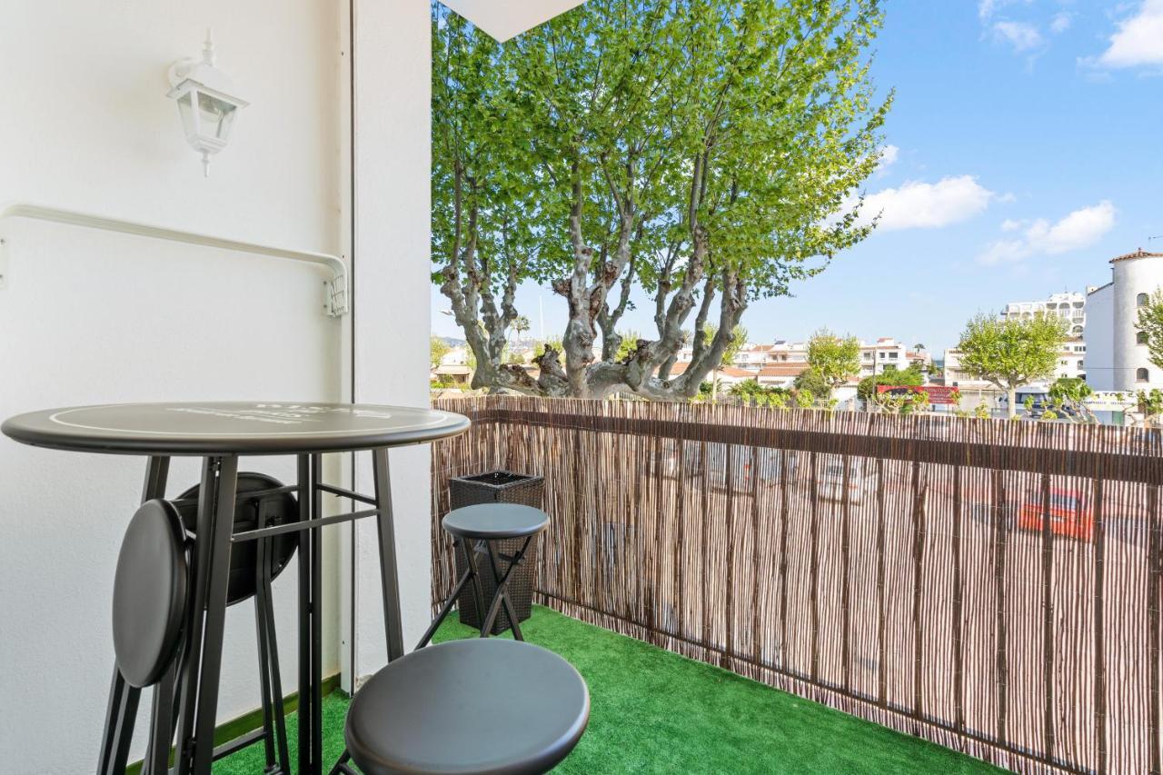 Welcs Apartamento 058 Emp En Puerto Con Terraza Кастело д'Емпуриес Екстериор снимка